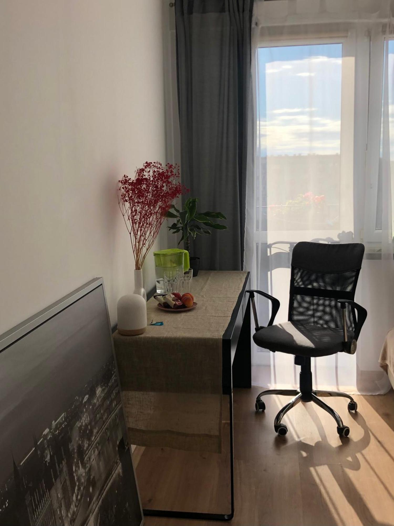 Sm Pokoj Przy Rondzie Daszynskiego Varsóvia Exterior foto